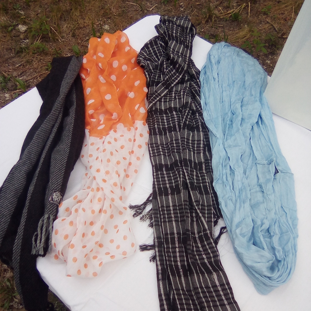 Scarfs
